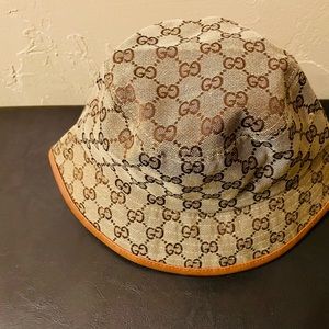 New hat is small very nice and stylish